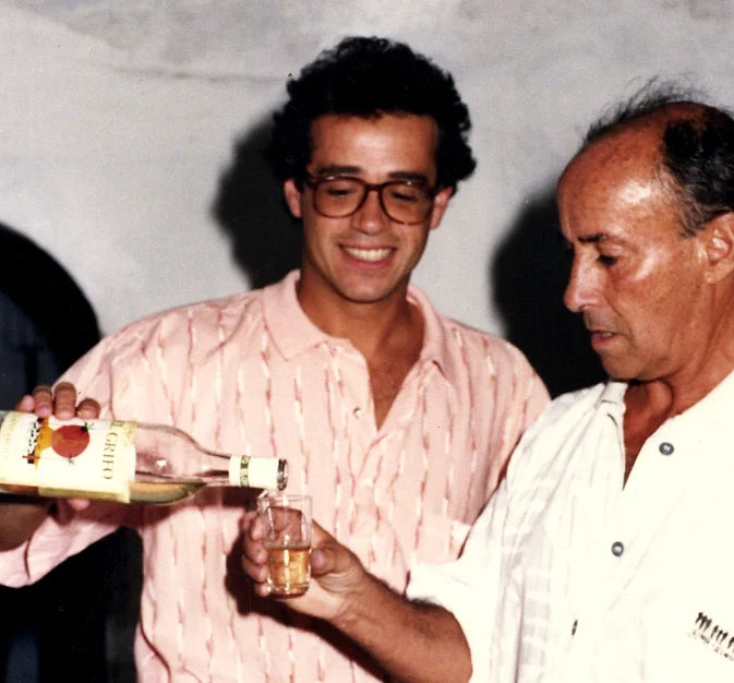 Bodegas el Grifo Lanzarote - Fermín Otamendi con César Manrique