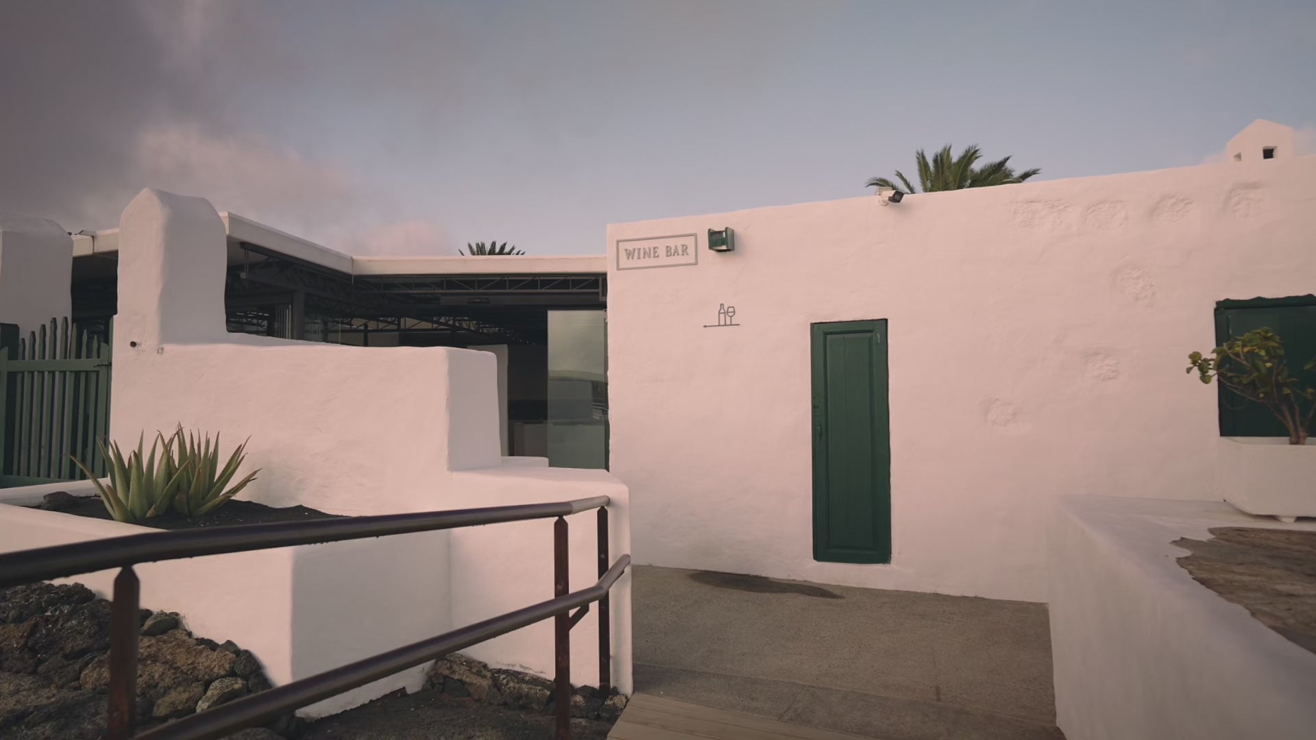 Experiencia cata de vinos seleccionados en nuestra Bodega en Lanzarote. Experiencia El Grifo wine bar Lanzarote | œnotourisme aux îles Canaries