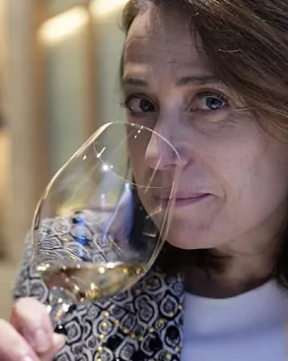 La historiadora detrÃ¡s de los vinos volcÃ¡nicos El Grifo