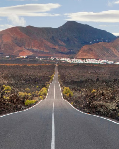 Qué ver en Lanzarote: guía de playas, hoteles y pueblos para exprimir al máximo tu viaje a la isla