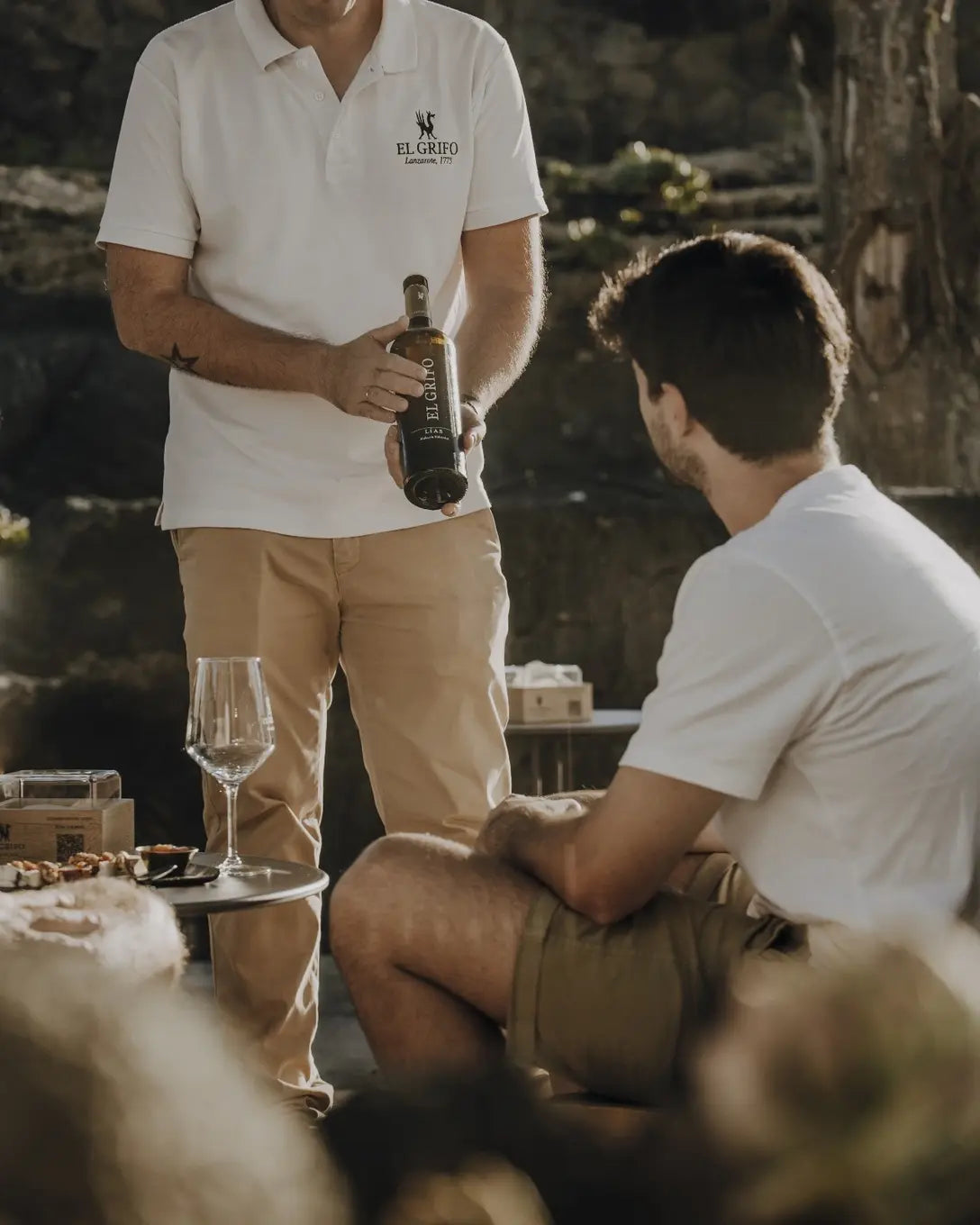 Cata de vinos en el Wine Bar de la bodega EL GRIFO Lanzarote