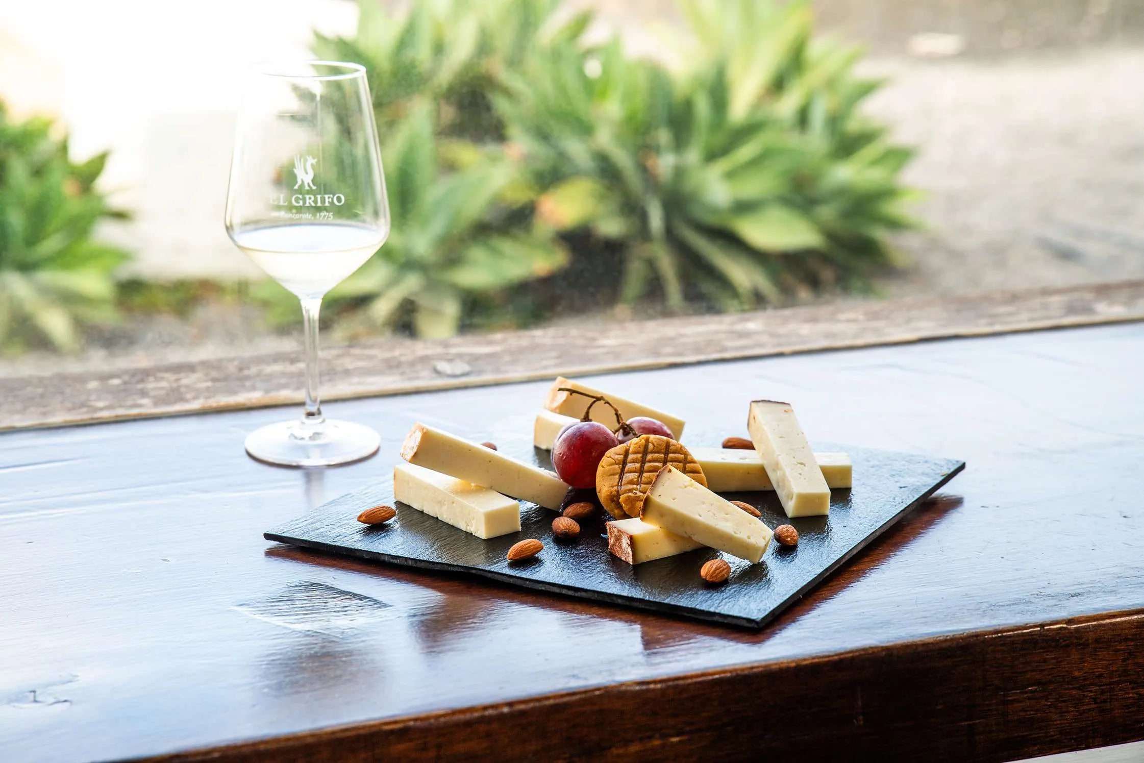 Cata de vinos en el Hotel El Grifo en Mozaga Lanzarote