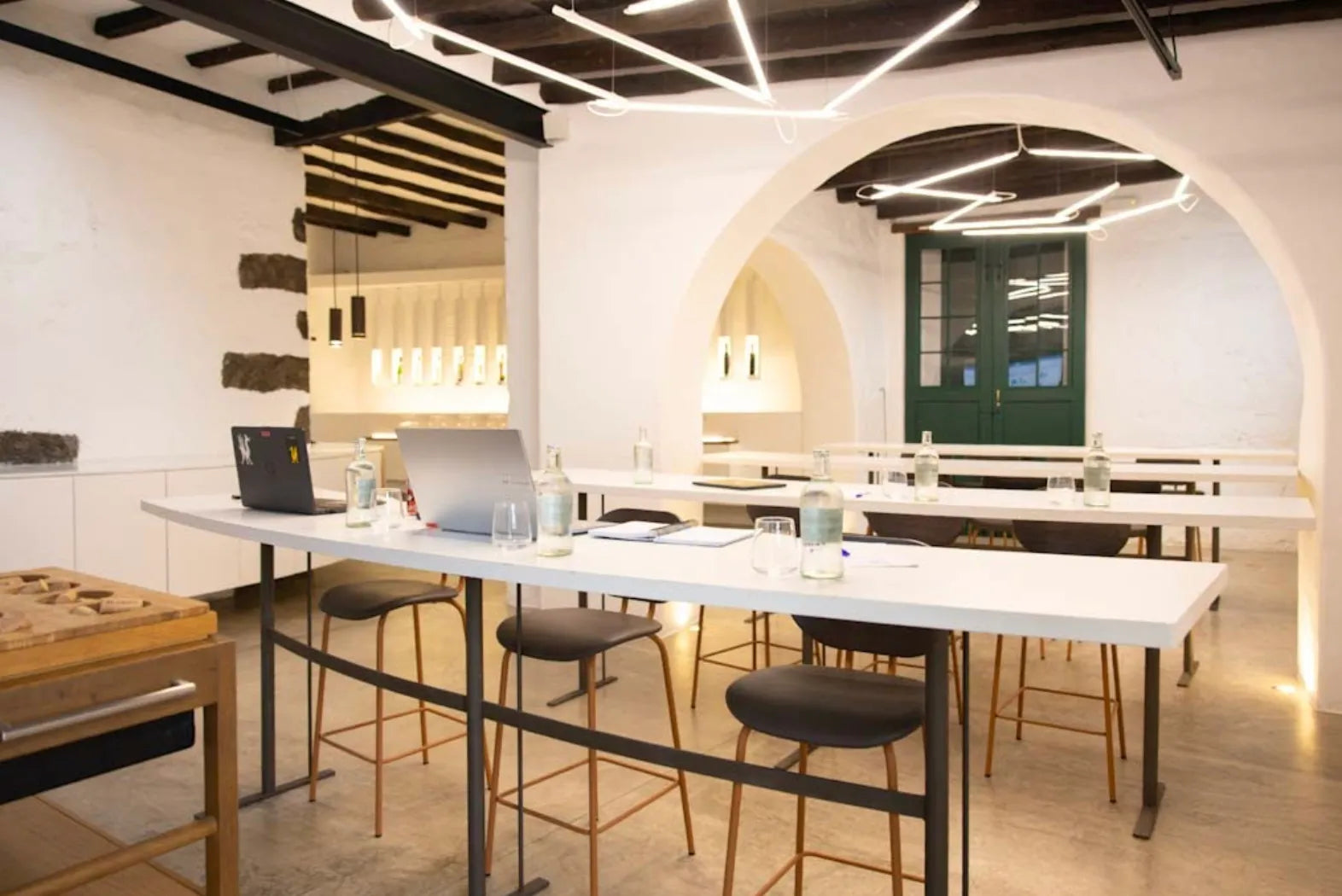 Bodegas El Grifo Lanzarote | servicios para empresas - eventos MICE, beneficios para empleados, regalos de empresa