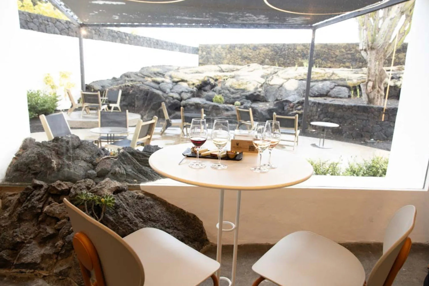 Bodegas El Grifo Lanzarote | servicios para empresas - eventos MICE, beneficios para empleados, regalos de empresa